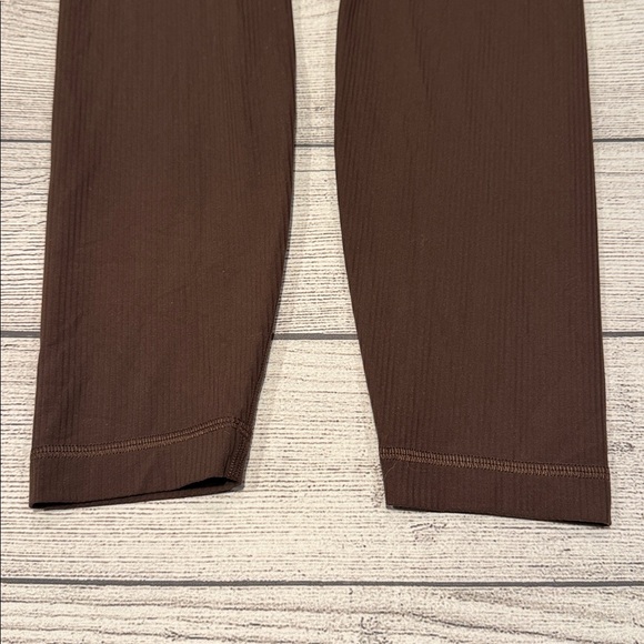 🍋Lululemon Align Ribbed High-Rise Pant 28" Size 8 Dark Brown Java?? W5EU7S🍋 - Picture 8 of 15